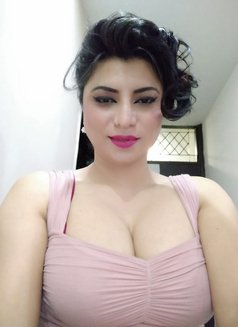alisha-singh-indian-escort-in-new-delhi-3057750_listing