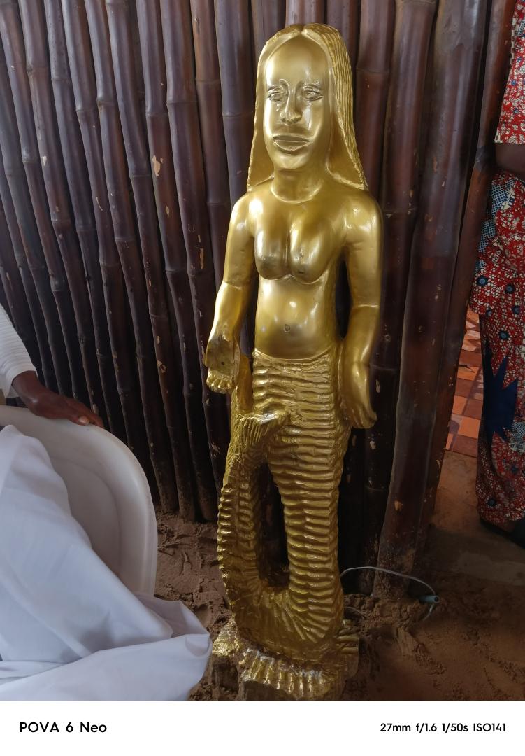 Vrais médium magicienne Féticheur guérisseur traditionnel maraboutique médium en 2026 contacter : 0022991113322